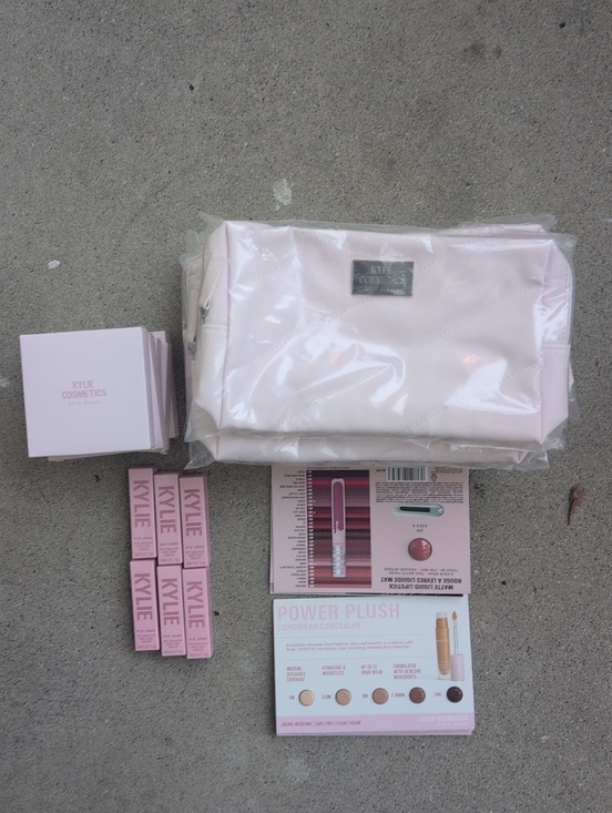 Kylie Cosmetics Other - Kylie Cosmetics Pink Makeup Wholesale Bundle 24pcs